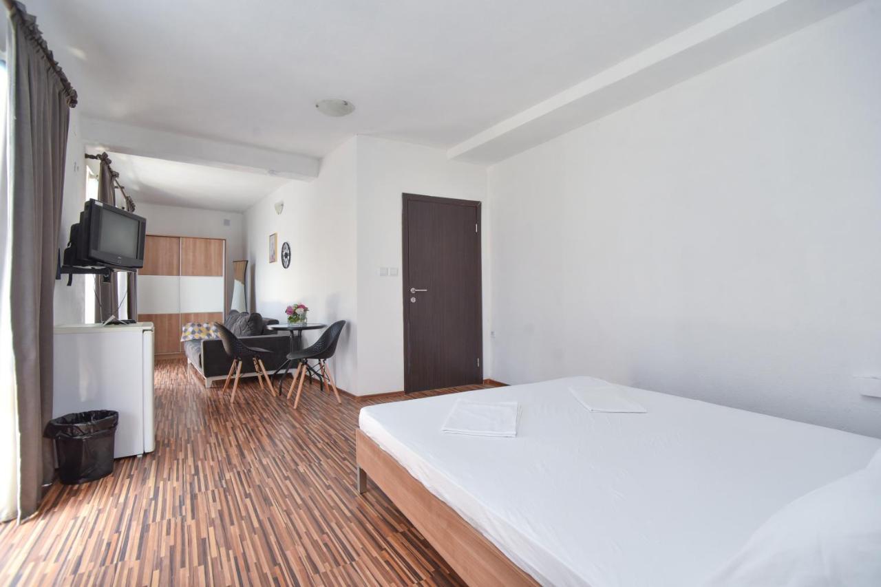 Apartments Bjelanovic Budva Exteriör bild