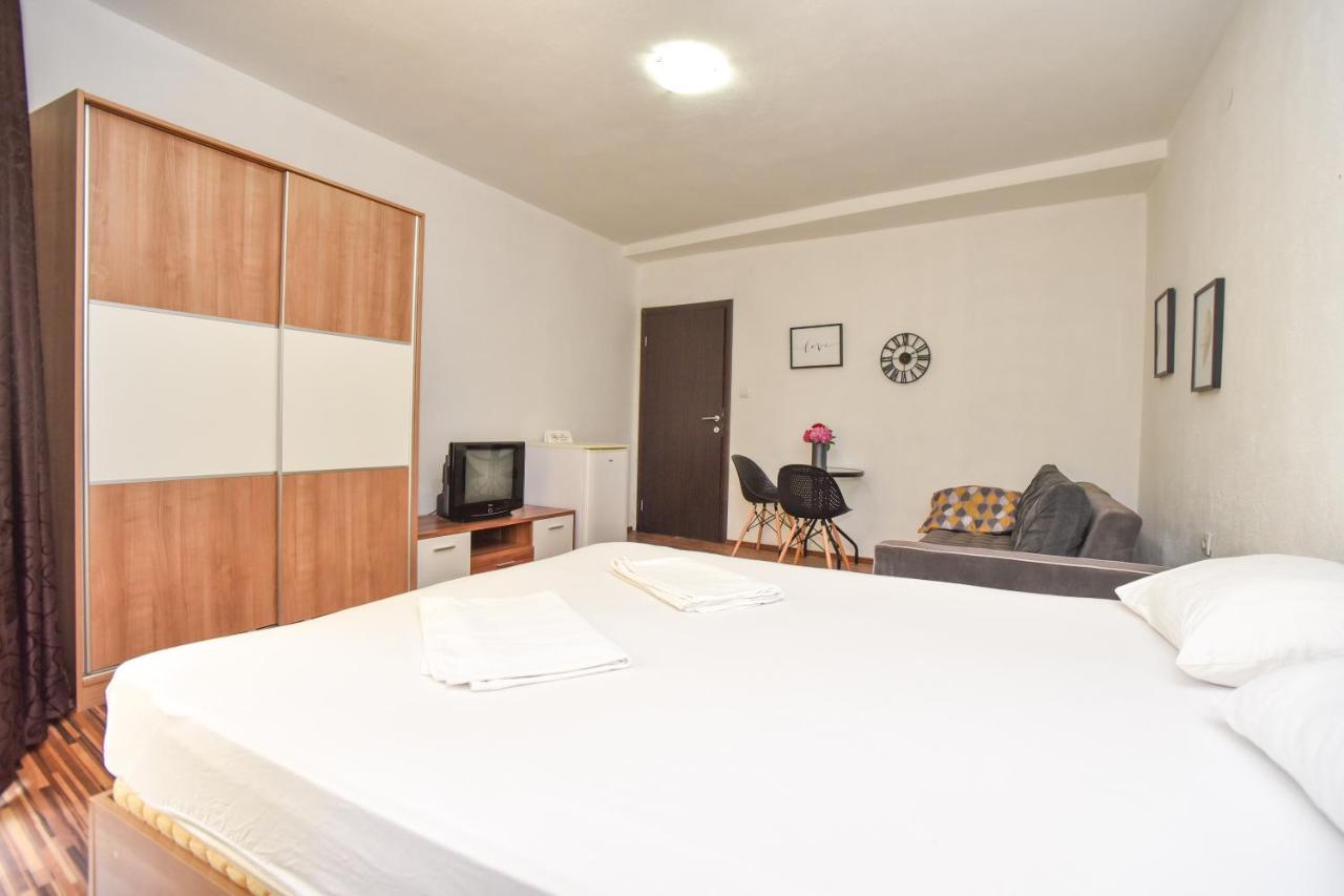 Apartments Bjelanovic Budva Exteriör bild